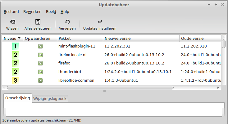 Een overzicht van de beschikbare updates. Installeer ze maar allemaal.