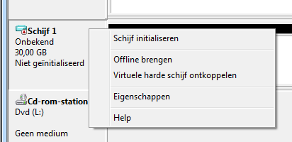 Afbeelding 5: Als je in het linker venster klikt (op Schijf 1), kun je de schijf initialiseren, klaar maken voor gebruik.